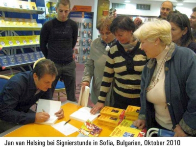 Jan van Helsing bei Signierstunde in Sofia, Bulgarien, Oktober 2010